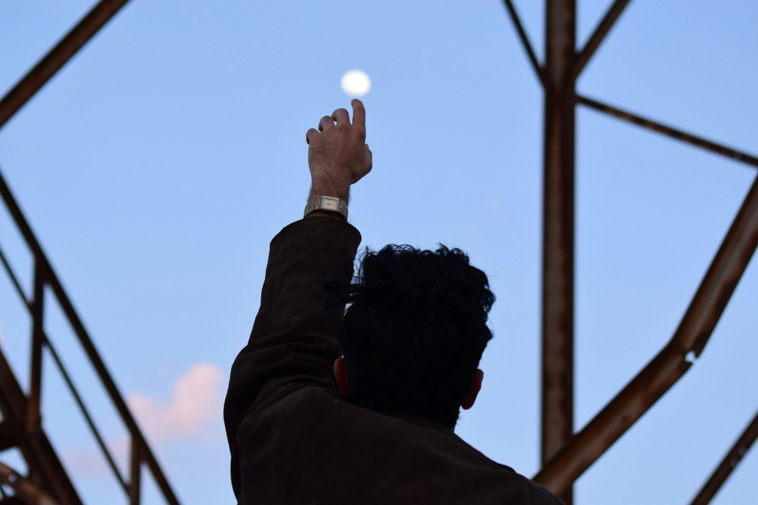 Creating Inspiring Vision Boards for Goal Manifestation