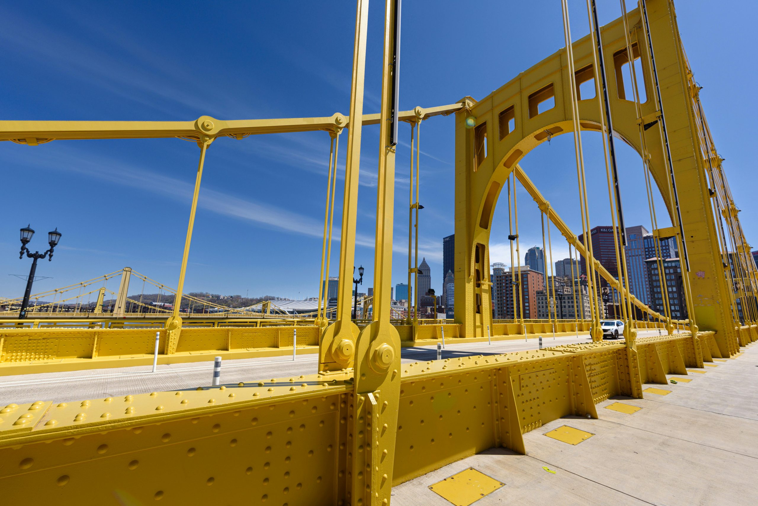 Discovering Architectural Marvels: A Journey Through Modern City Skylines