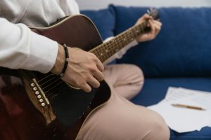 Why Acoustic Environments Matter for Musical Performance Quality